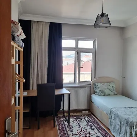 A Single In Home, одноместная комната в доме, Simple, Habitación Individual Стамбул