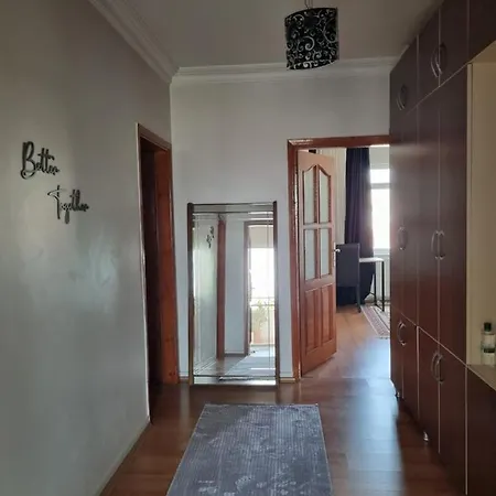 A Single In Home, одноместная комната в доме, Simple, Habitación Individual